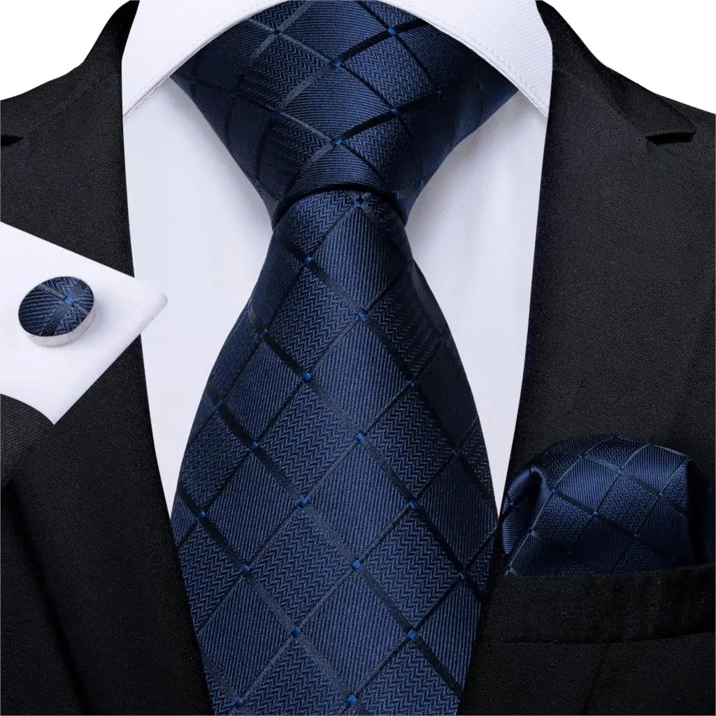 Top Navy Blue Solid Tie for Men 100% Silk Men'S Tie Hanky Cufflinks Neck Tie Suit Business Wedding Party Tie Set MJ-7140